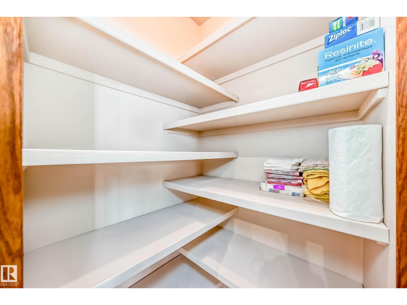 Property at 16135 56 ST NW image 1