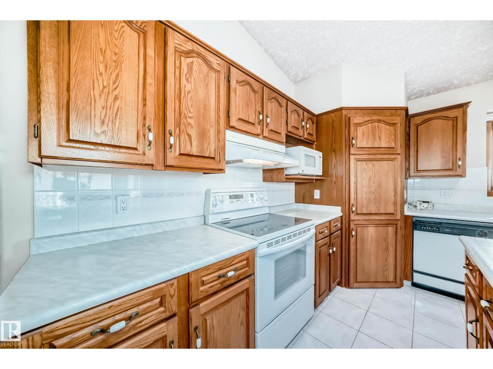 16135 56 St Nw, Edmonton, Alberta  T5Y 2T9 - Photo 8 - E4459812