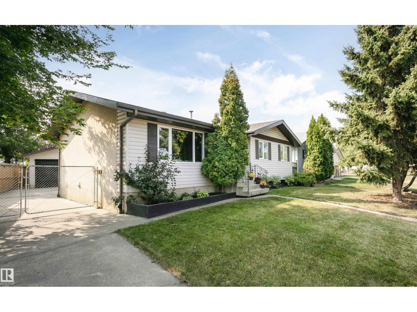 12027 143 Av Nw, Edmonton, Alberta  T5X 3T7 - Photo 1 - E4459814