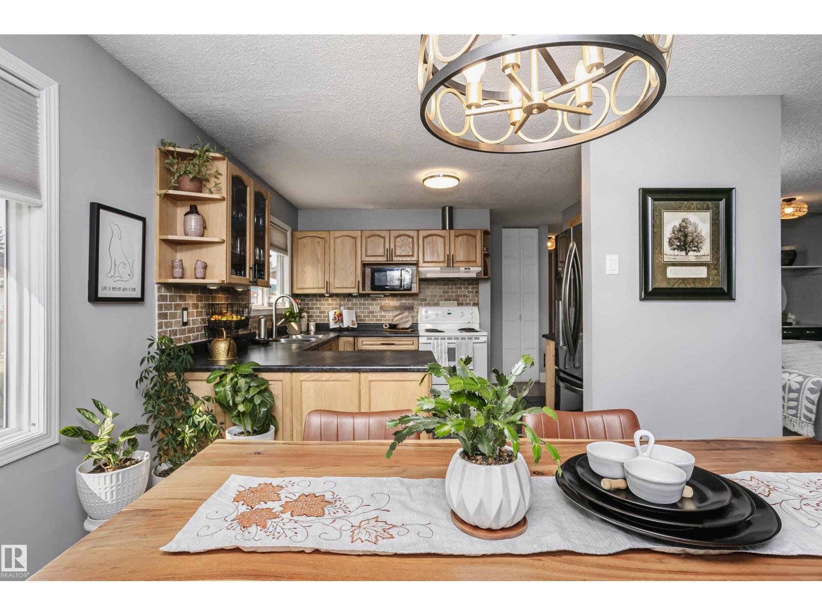 12027 143 Av Nw, Edmonton, Alberta  T5X 3T7 - Photo 13 - E4459814