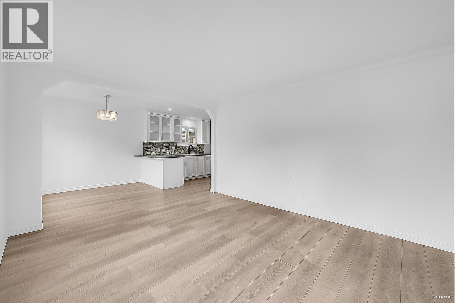 2585 Davies Avenue, Port Coquitlam, British Columbia  V3C 2J8 - Photo 8 - R3052372