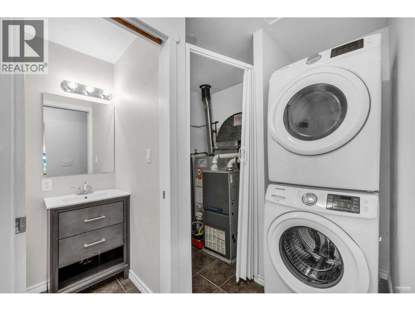 2585 Davies Avenue, Port Coquitlam, British Columbia  V3C 2J8 - Photo 12 - R3052372