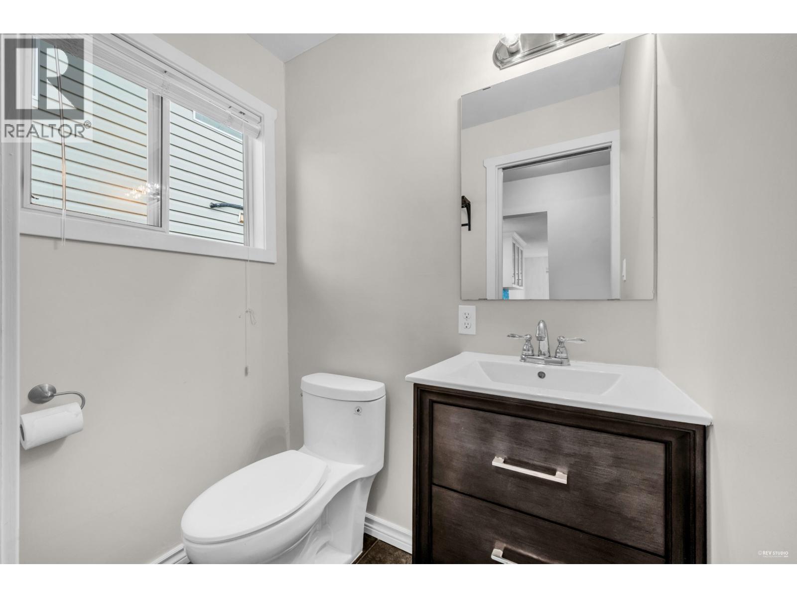 2585 Davies Avenue, Port Coquitlam, British Columbia  V3C 2J8 - Photo 13 - R3052372