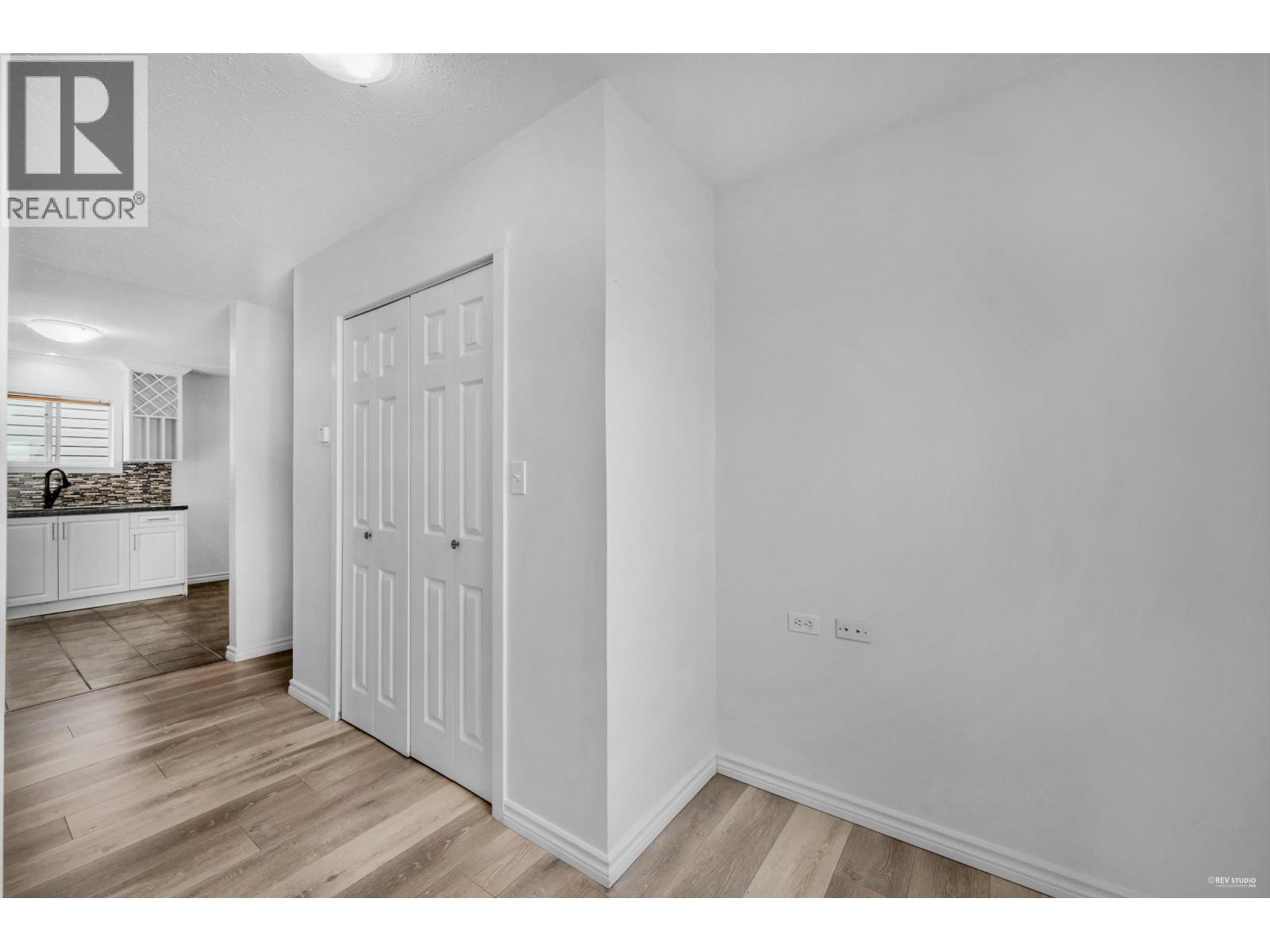 2585 Davies Avenue, Port Coquitlam, British Columbia  V3C 2J8 - Photo 14 - R3052372