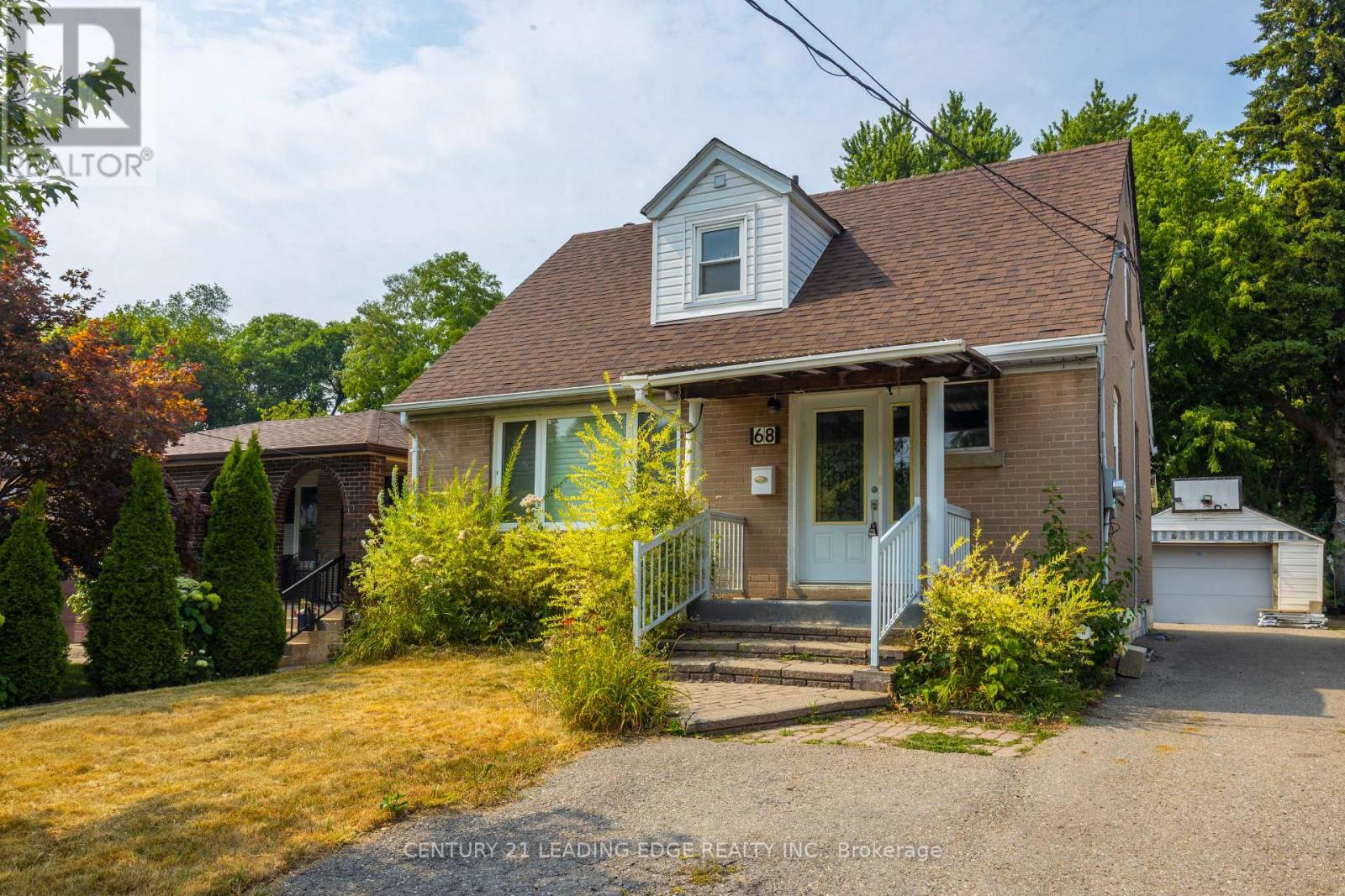 68 NIPIGON AVENUE, Toronto, Ontario