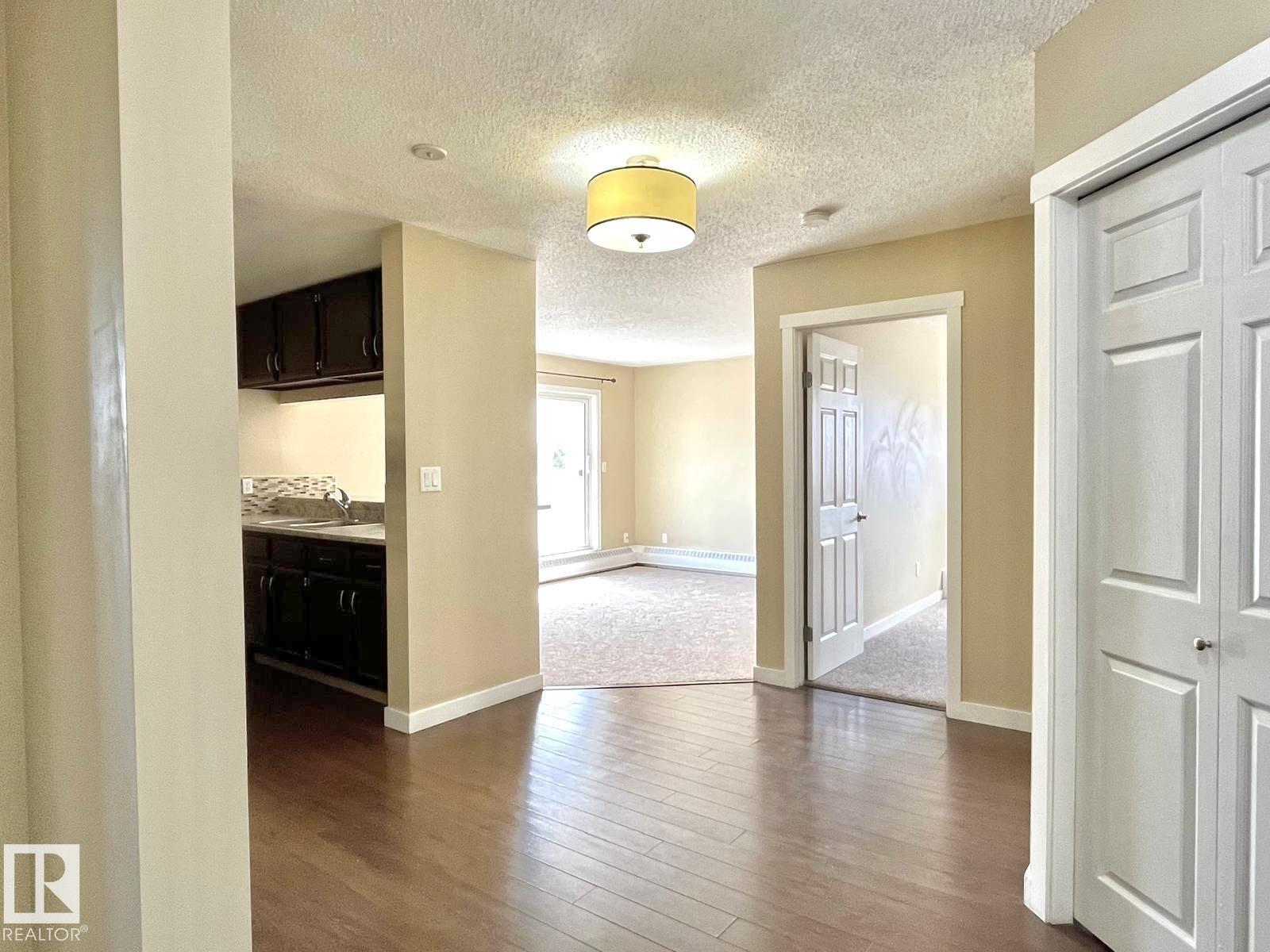 316 5005 31 Av Nw Nw, Edmonton, Alberta  T6L 6S6 - Photo 5 - E4459815