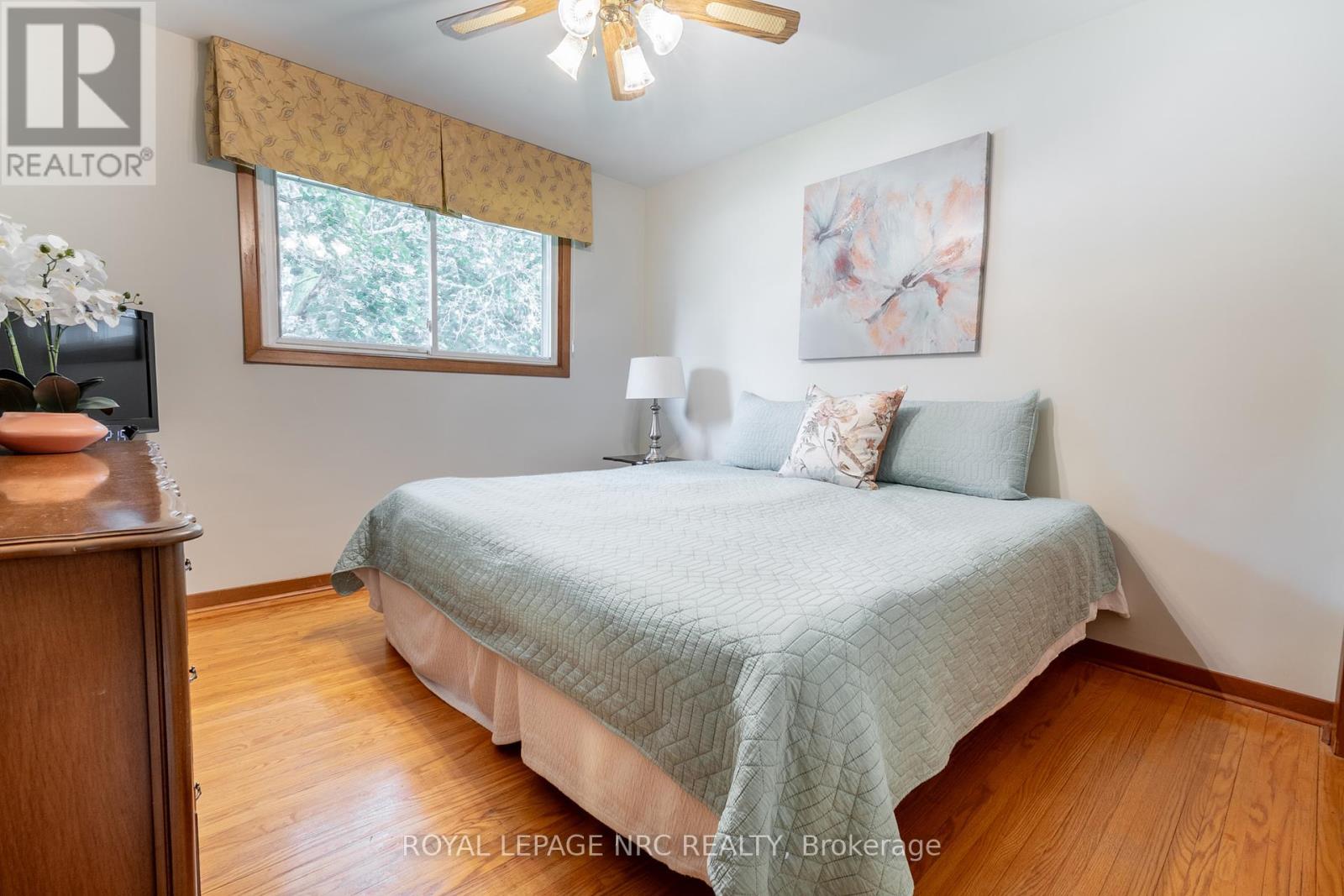 15 Monique Crescent, St. Catharines (Lakeshore), Ontario  L2M 1S8 - Photo 15 - X12430243