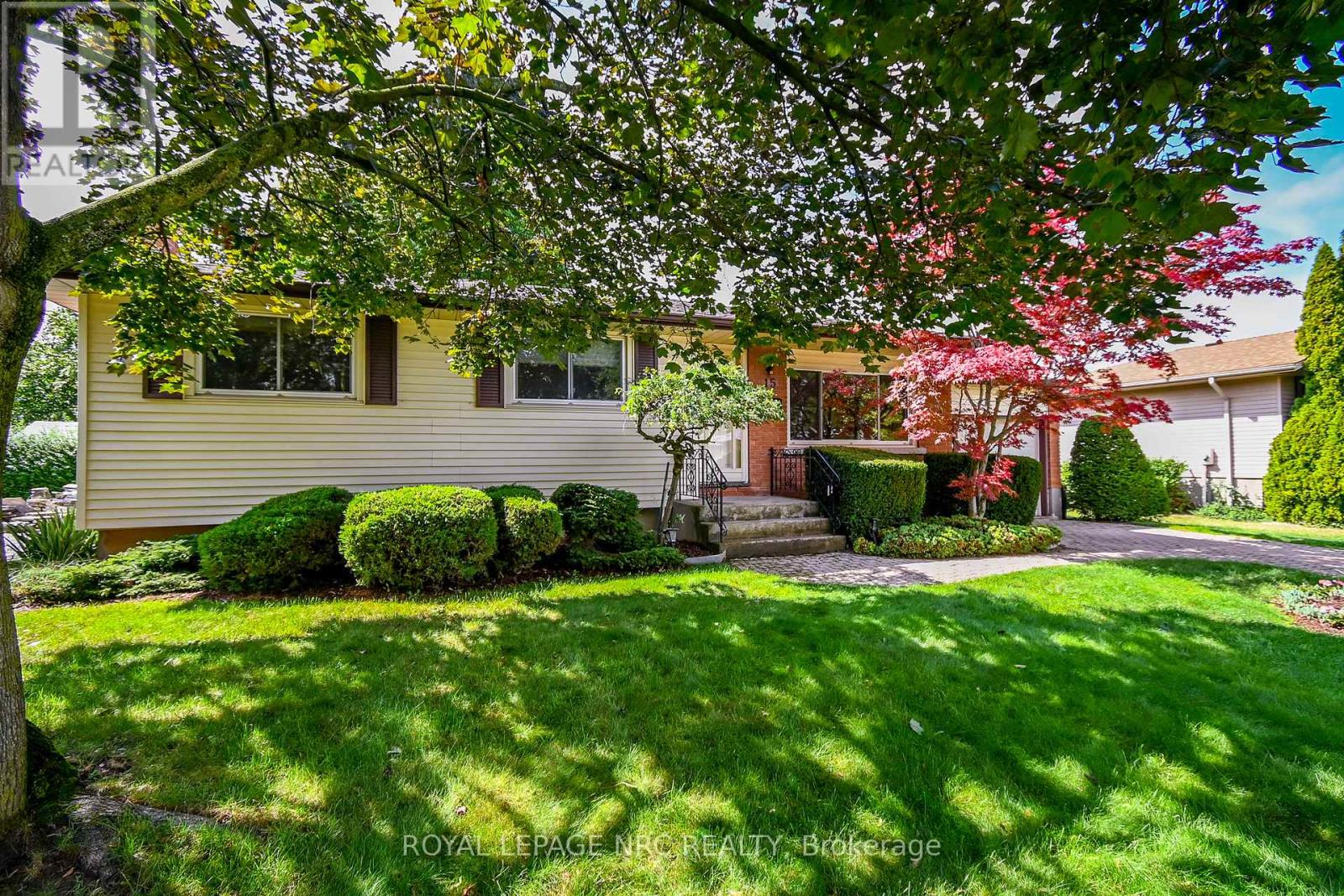 15 Monique Crescent, St. Catharines (Lakeshore), Ontario  L2M 1S8 - Photo 23 - X12430243