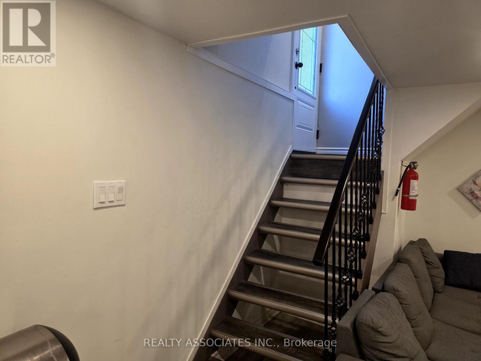 101 Reiner Road, Toronto, Ontario  M3H 2L7 - Photo 13 - C12430237