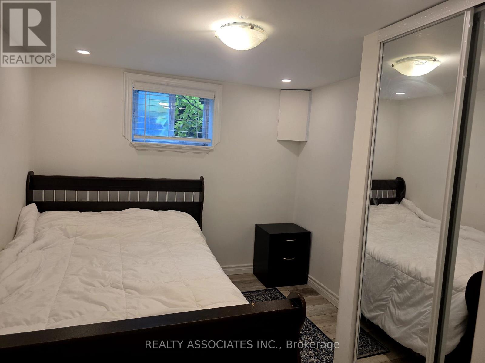 101 Reiner Road, Toronto, Ontario  M3H 2L7 - Photo 18 - C12430237