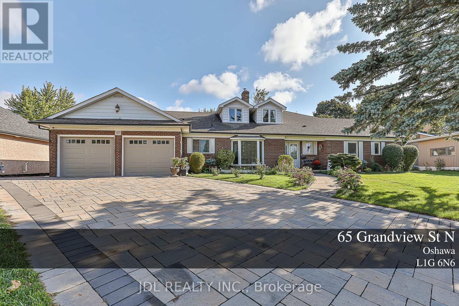 65 Grandview Street N, Oshawa, Ontario  L1G 6N6 - Photo 1 - E12430225