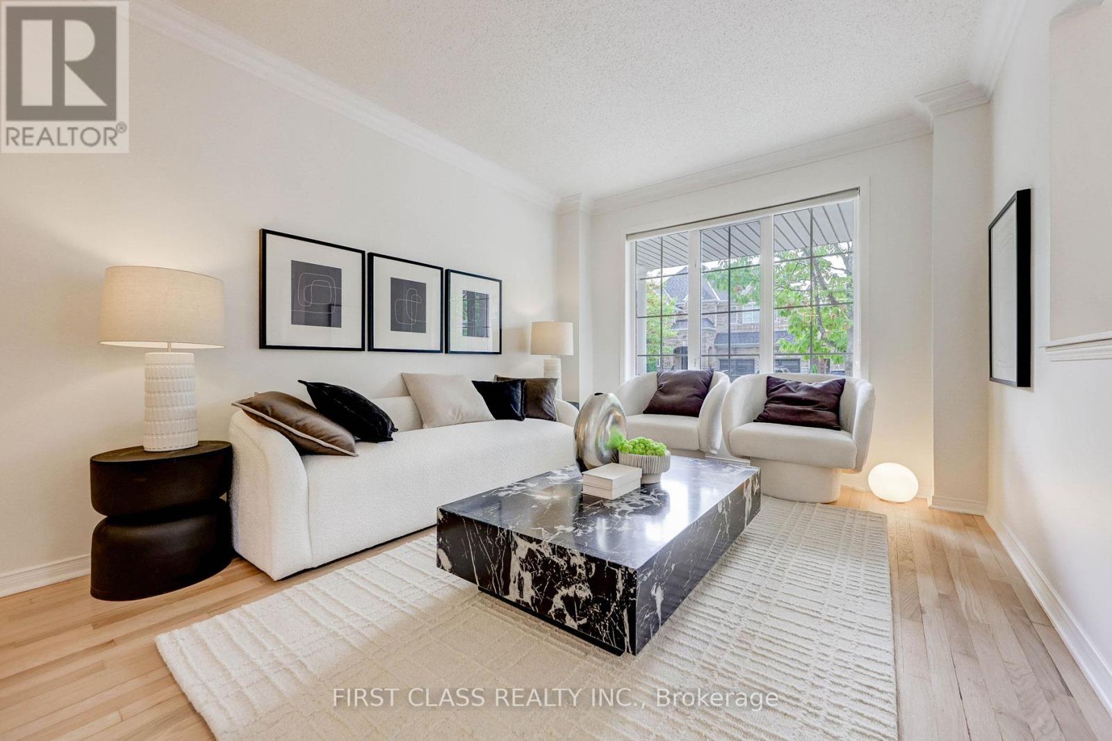 47 Lauraview Crescent, Markham, Ontario  L6C 2R4 - Photo 6 - N12430242