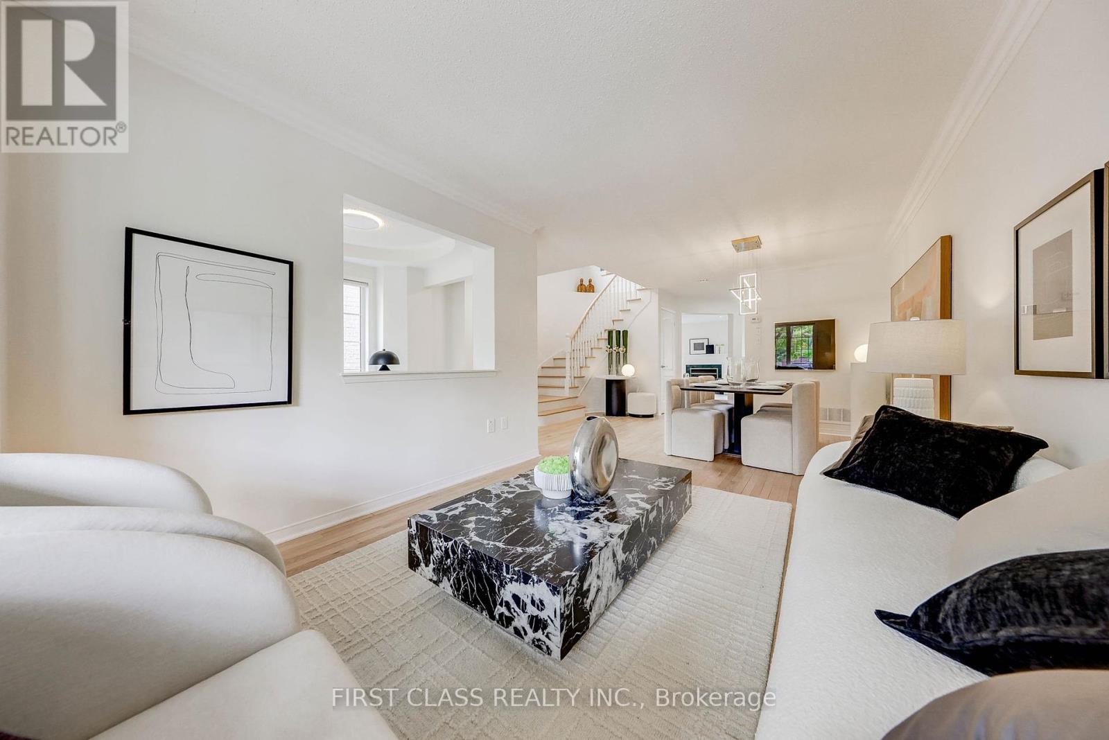 47 Lauraview Crescent, Markham, Ontario  L6C 2R4 - Photo 8 - N12430242