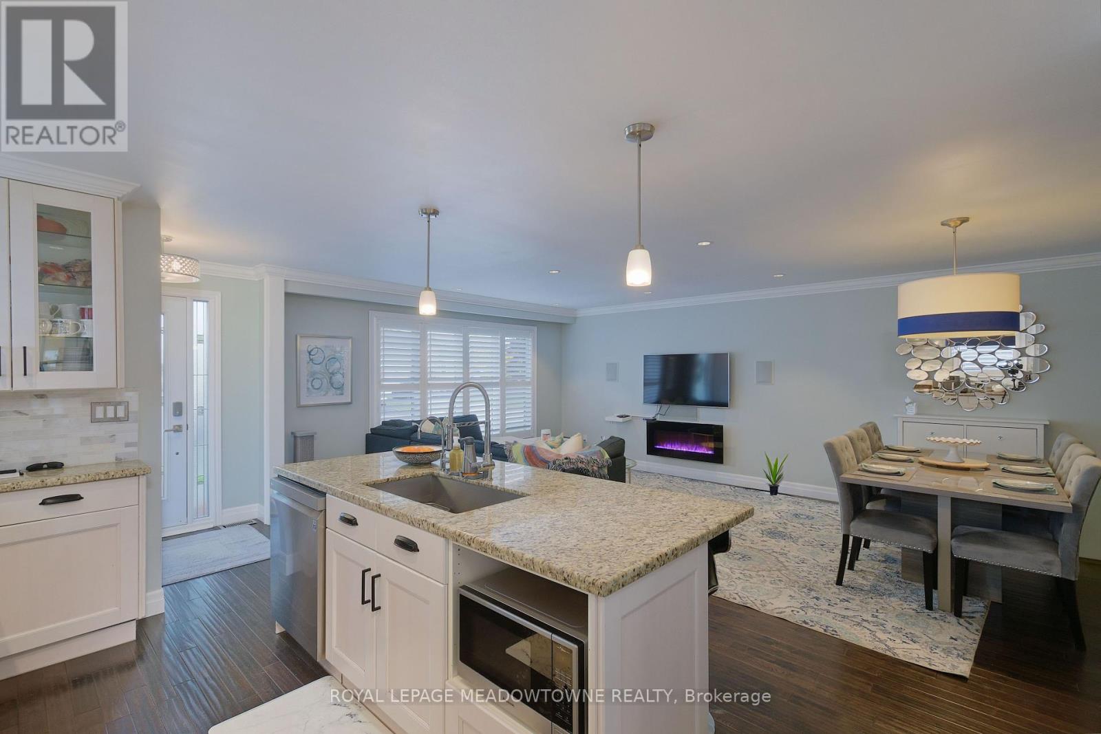272 Oriole Court, Milton, Ontario  L9T 3R4 - Photo 13 - W12430215