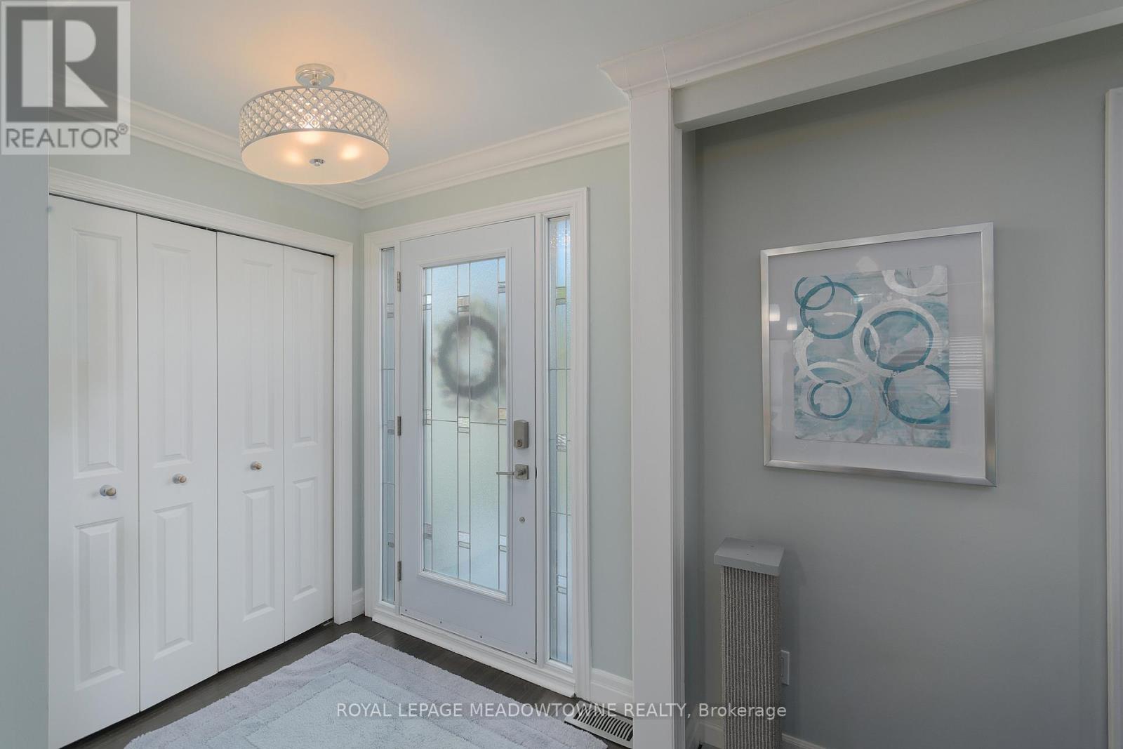 272 Oriole Court, Milton, Ontario  L9T 3R4 - Photo 6 - W12430215