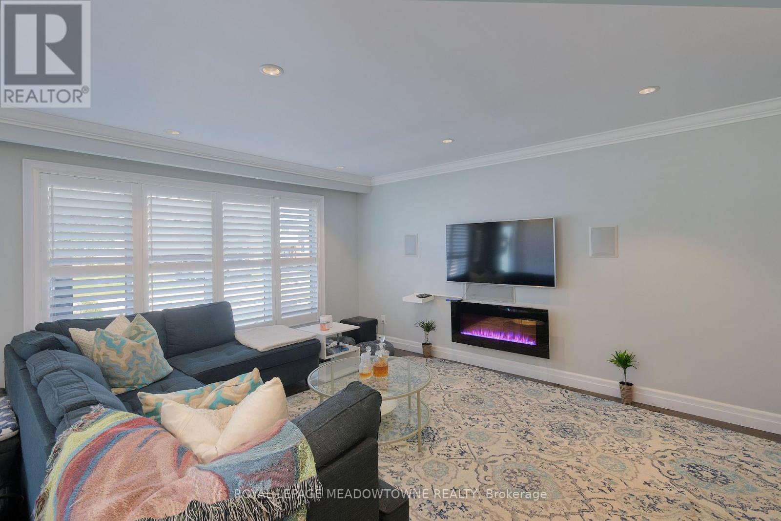 272 Oriole Court, Milton, Ontario  L9T 3R4 - Photo 8 - W12430215