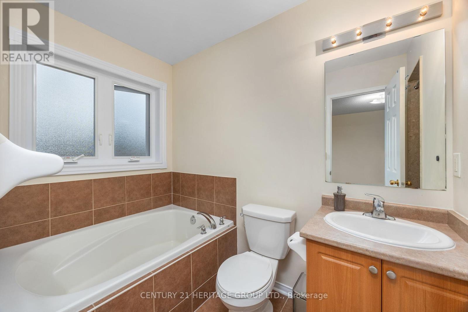 5182 Angel Stone Drive, Mississauga (Churchill Meadows), Ontario  L5M 0L4 - Photo 15 - W12430245