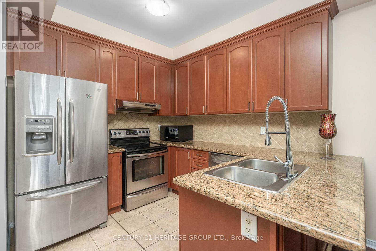 5182 Angel Stone Drive, Mississauga (Churchill Meadows), Ontario  L5M 0L4 - Photo 5 - W12430245