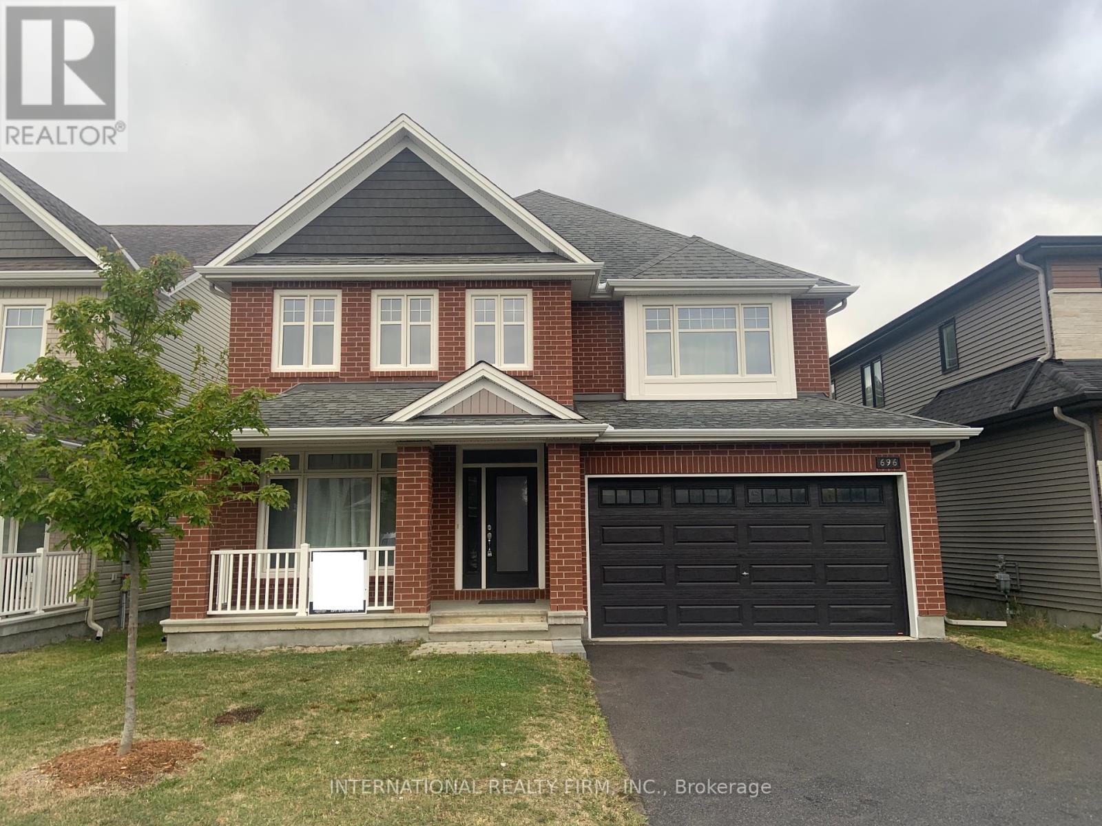 696 MOONFLOWER CRESCENT N, Ottawa, Ontario