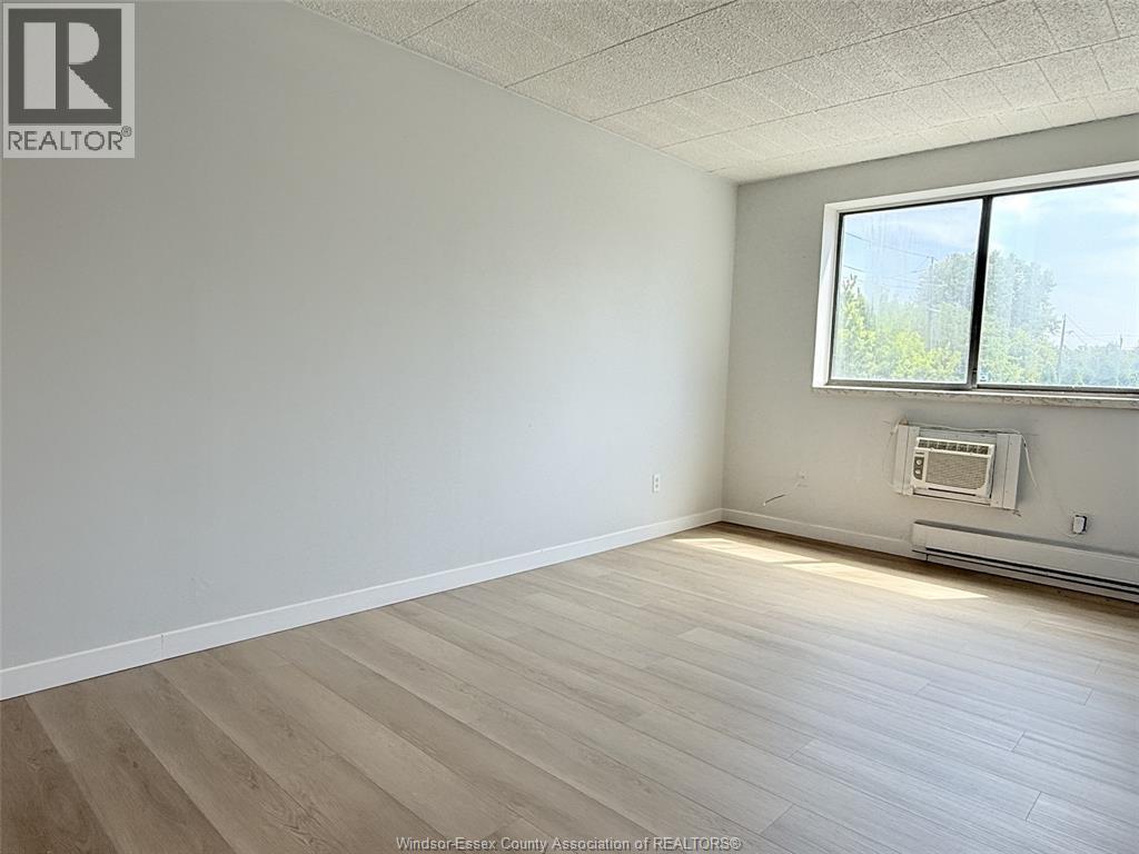 3503 Sandwich Street Unit# 303, Windsor, Ontario  N9C 1B4 - Photo 3 - 25024629