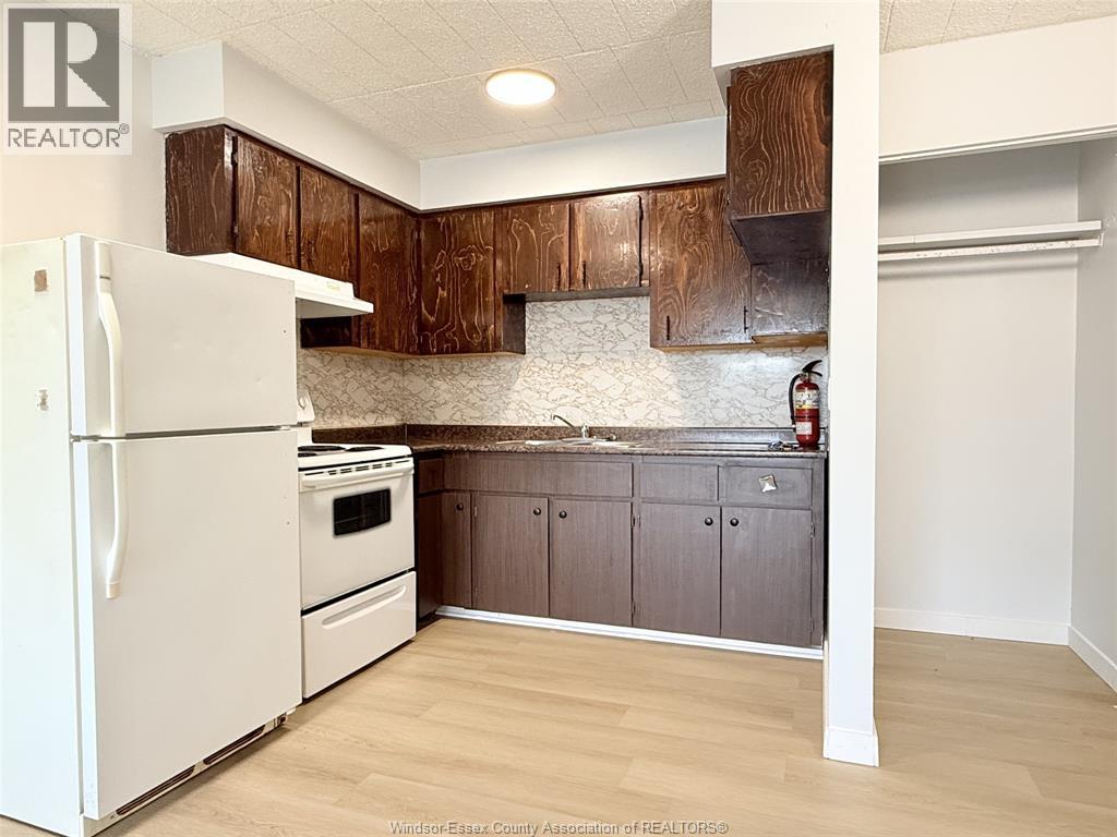 3503 Sandwich Street Unit# 303, Windsor, Ontario  N9C 1B4 - Photo 4 - 25024629