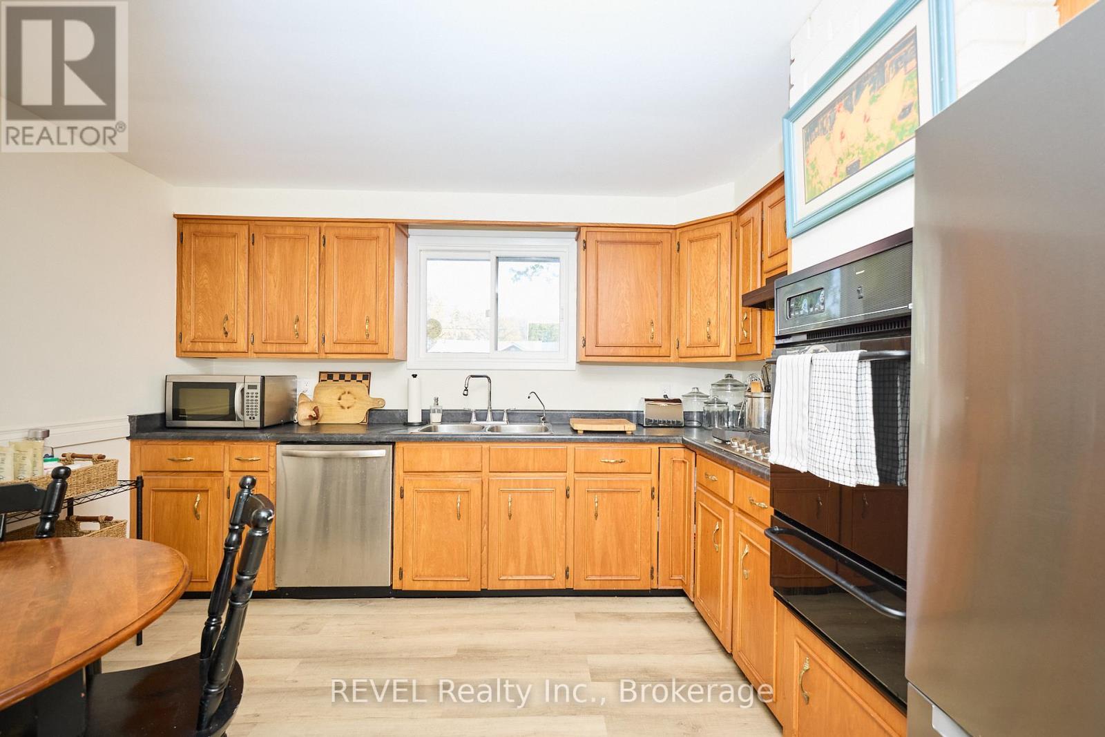 88 Haun Road, Fort Erie, Ontario  L0S 1B0 - Photo 19 - X12430249