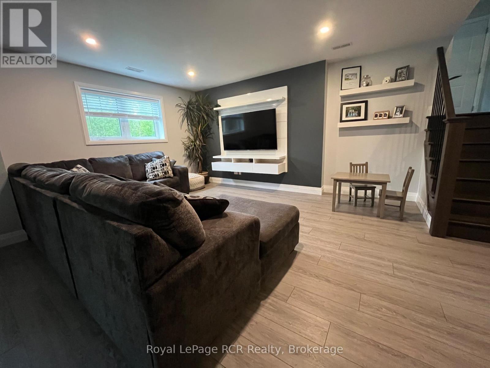 52 Birch Street, South Bruce Peninsula, Ontario  N0H 2G0 - Photo 36 - X12430247