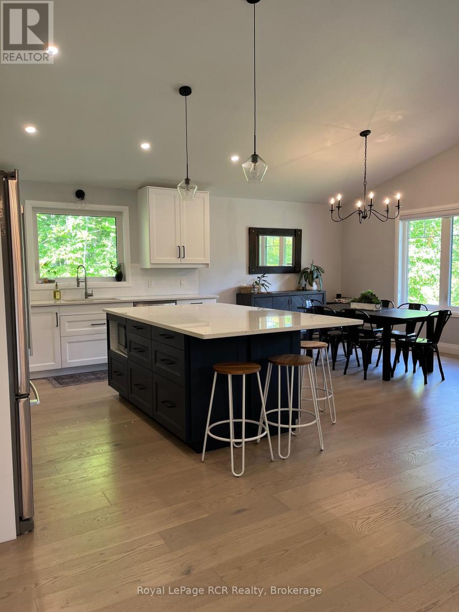 52 Birch Street, South Bruce Peninsula, Ontario  N0H 2G0 - Photo 9 - X12430247