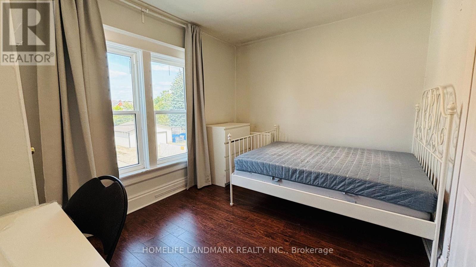 30 Regina Street N, Waterloo, Ontario  N2J 3A1 - Photo 9 - X12430250