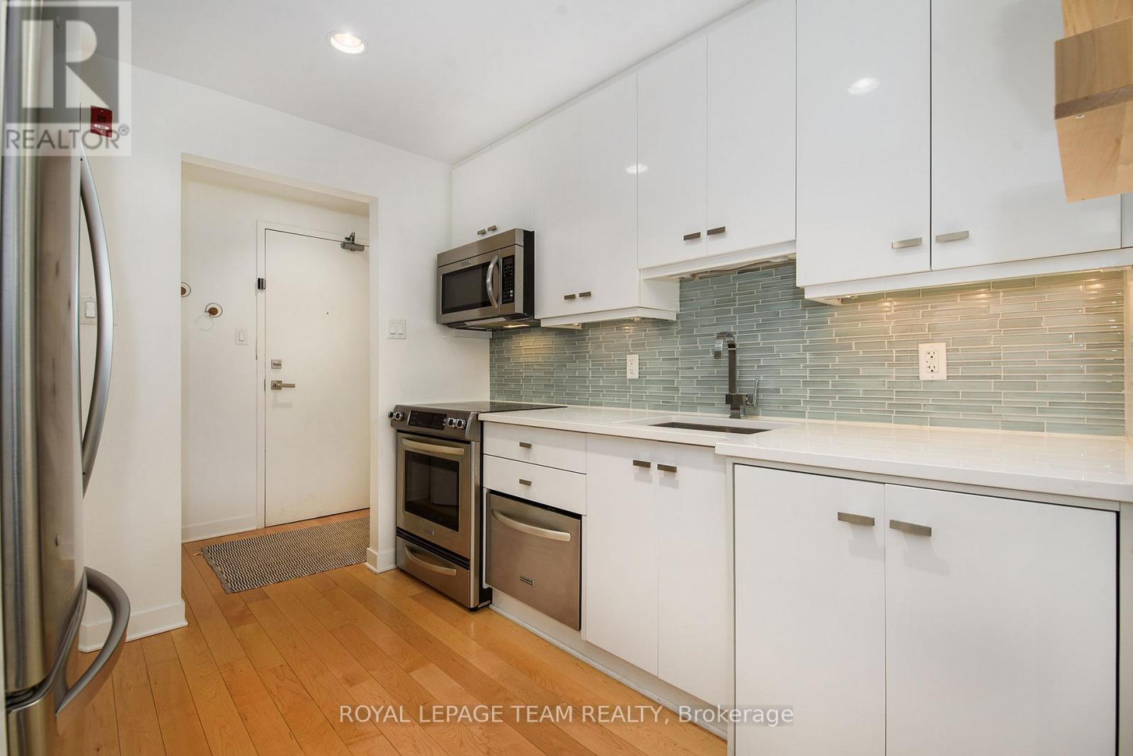 19 - 202 St Patrick Street, Ottawa, Ontario  K1N 5K3 - Photo 4 - X12430261