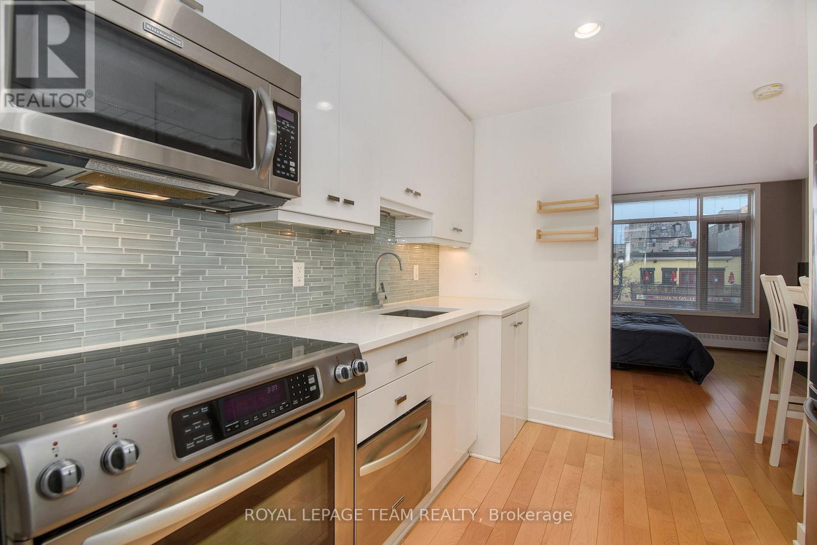 19 - 202 St Patrick Street, Ottawa, Ontario  K1N 5K3 - Photo 5 - X12430261