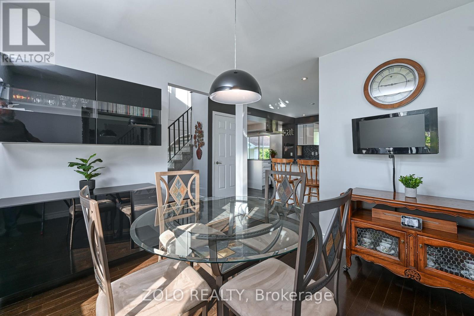 2 Cambridge Court, North Grenville, Ontario  K0G 1J0 - Photo 14 - X12430263