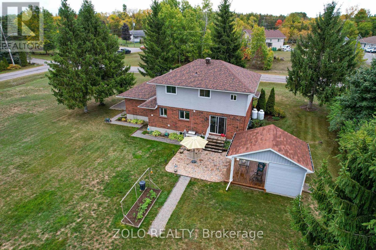 2 Cambridge Court, North Grenville, Ontario  K0G 1J0 - Photo 41 - X12430263