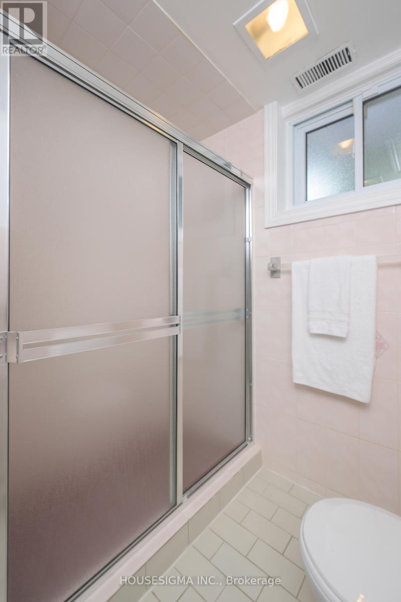 47 Scotchpine Crescent E, London North, Ontario  N6G 2E1 - Photo 22 - X12401593