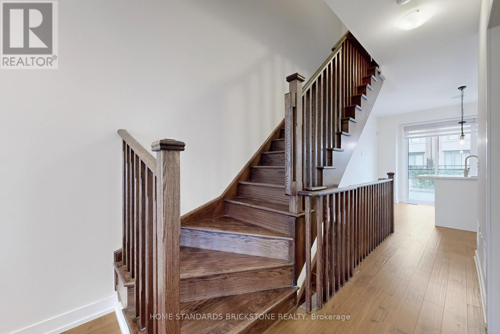 215 Salterton Circle, Vaughan, Ontario  L6A 4Z2 - Photo 34 - N12430264