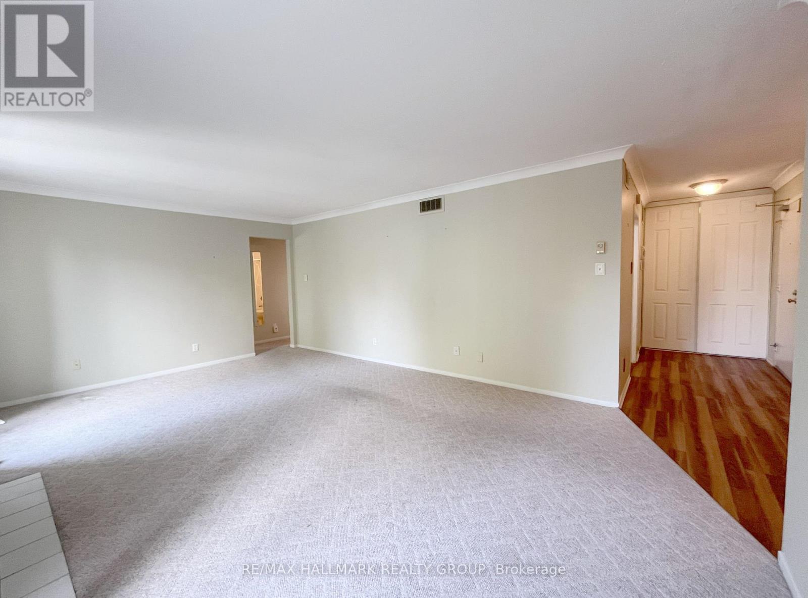72 - 218 D Equestrian Drive, Ottawa, Ontario  K2M 1E2 - Photo 11 - X12430283