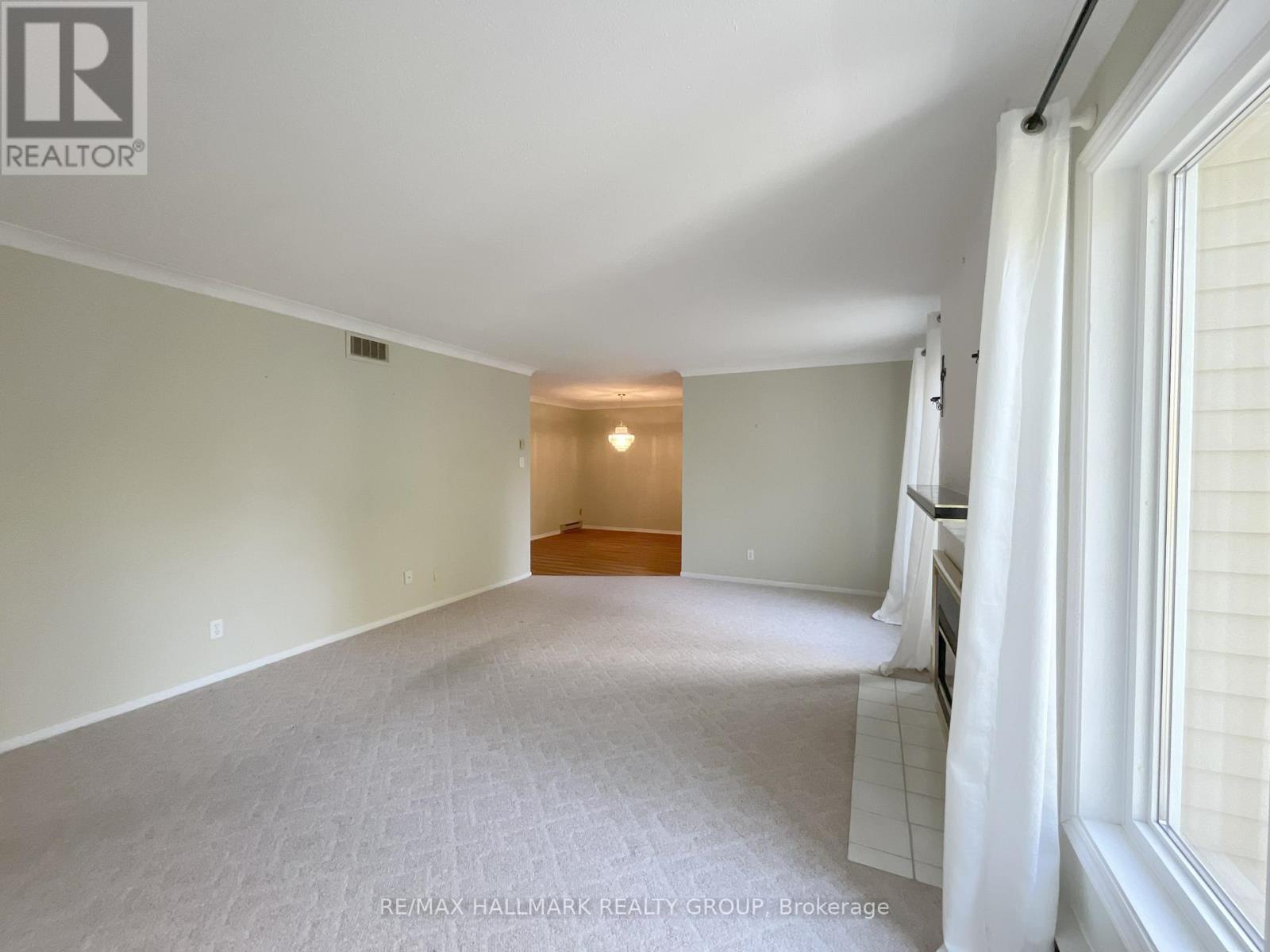 72 - 218 D Equestrian Drive, Ottawa, Ontario  K2M 1E2 - Photo 12 - X12430283