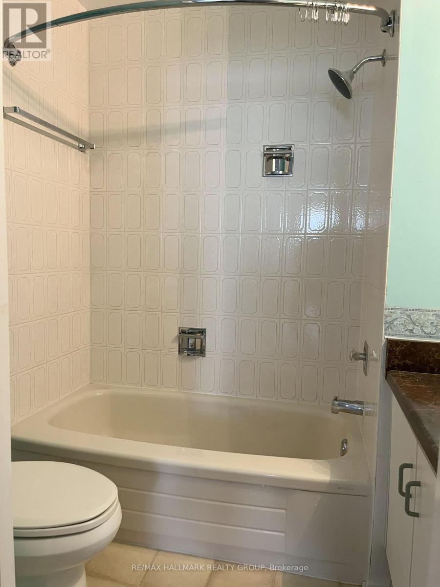72 - 218 D Equestrian Drive, Ottawa, Ontario  K2M 1E2 - Photo 17 - X12430283