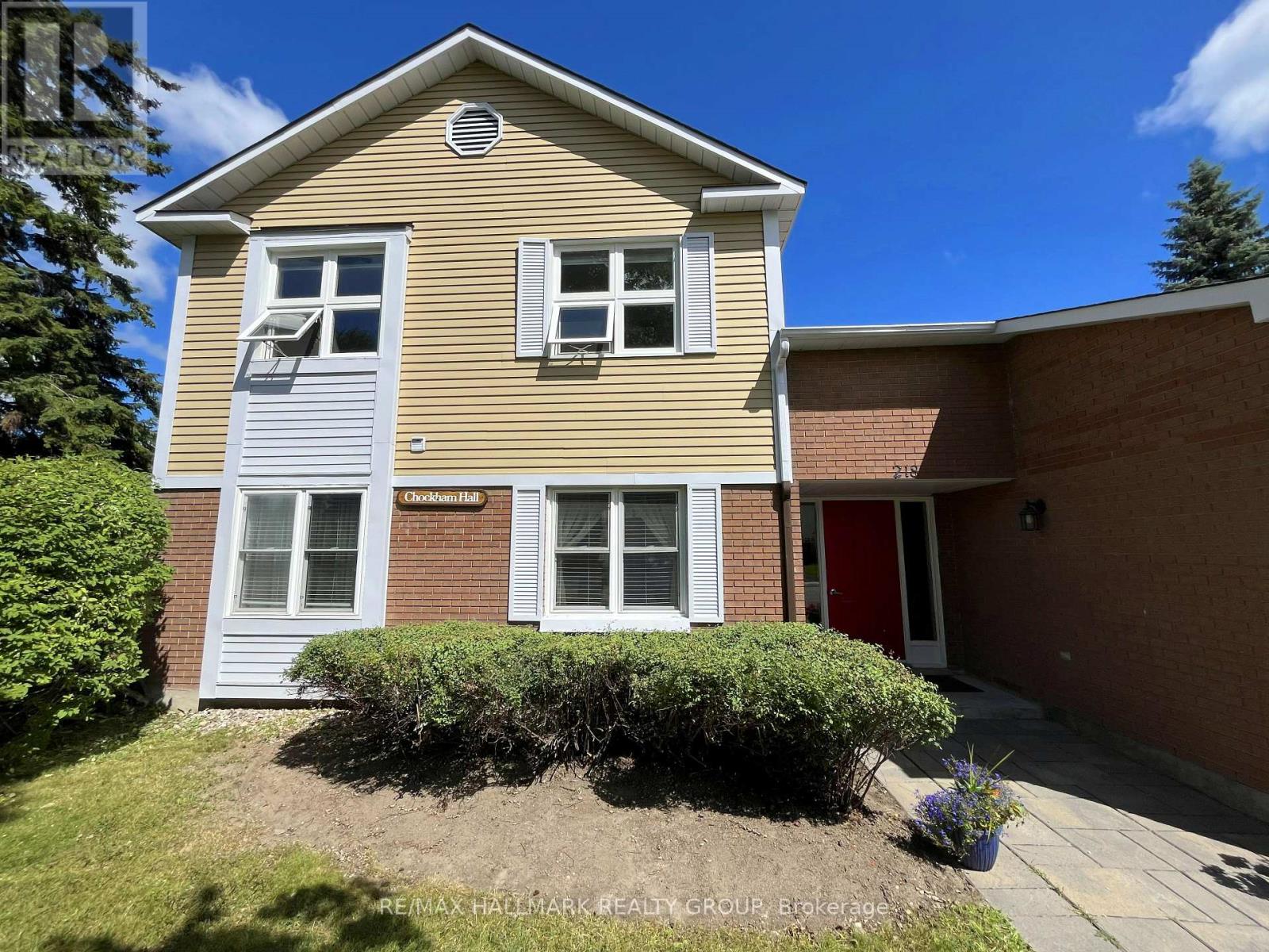 72 - 218 D Equestrian Drive, Ottawa, Ontario  K2M 1E2 - Photo 2 - X12430283