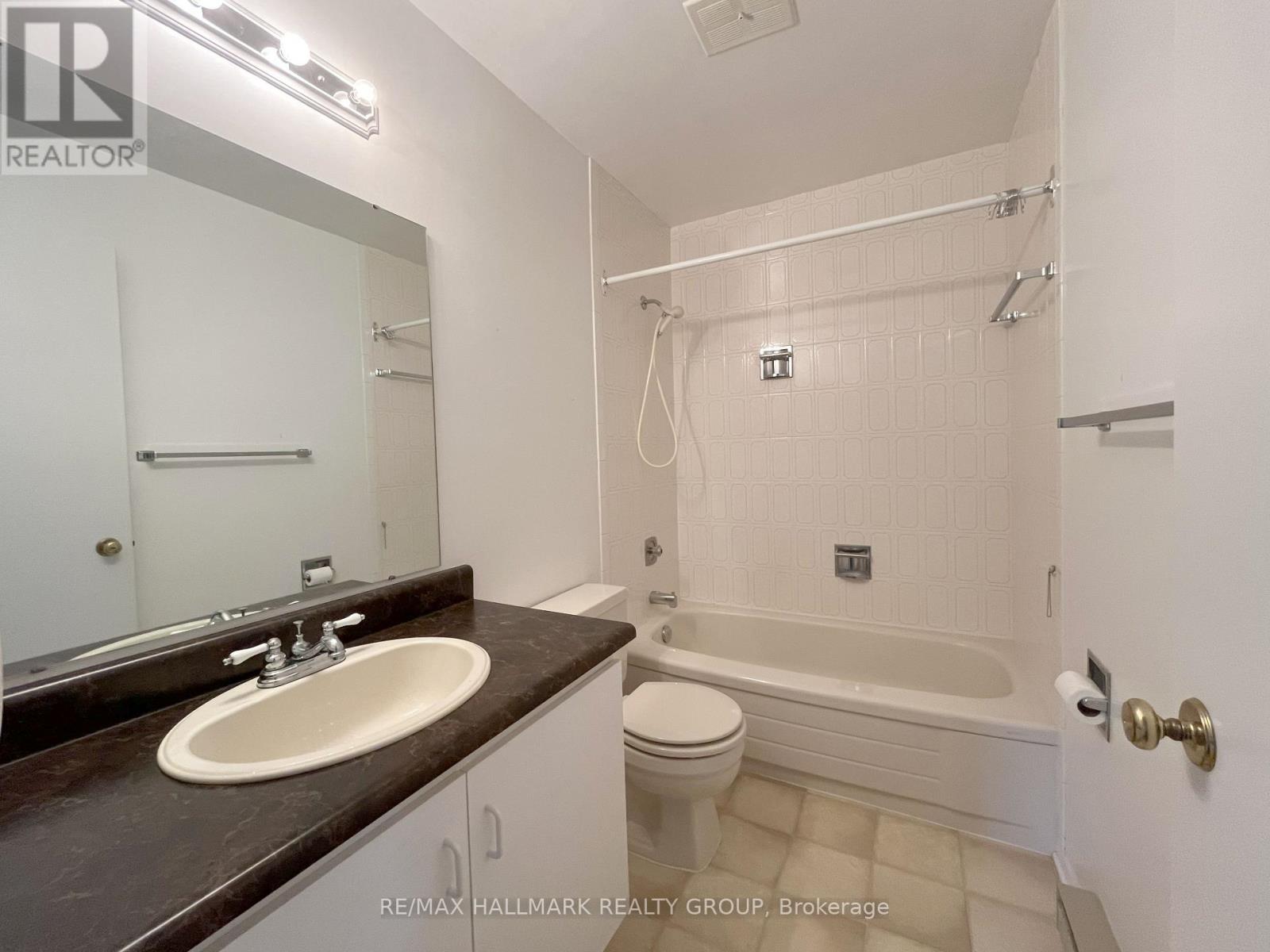 72 - 218 D Equestrian Drive, Ottawa, Ontario  K2M 1E2 - Photo 21 - X12430283
