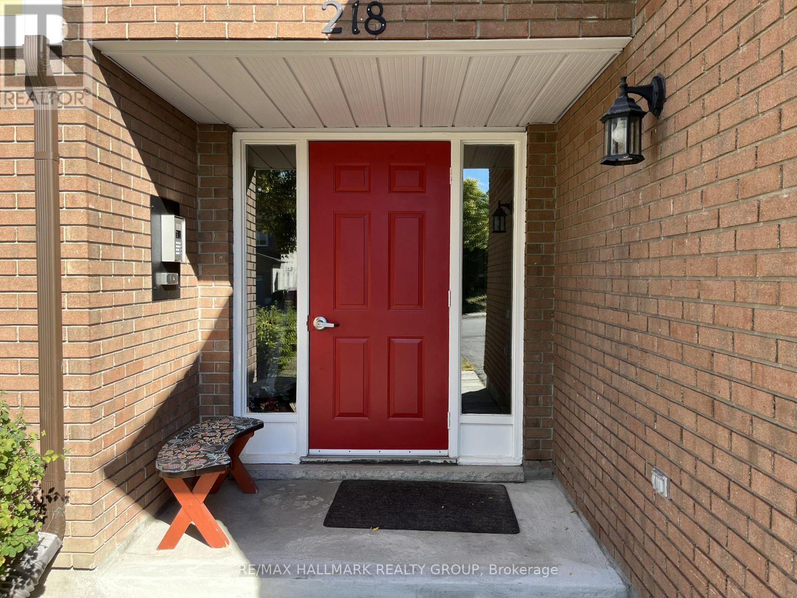 72 - 218 D Equestrian Drive, Ottawa, Ontario  K2M 1E2 - Photo 3 - X12430283