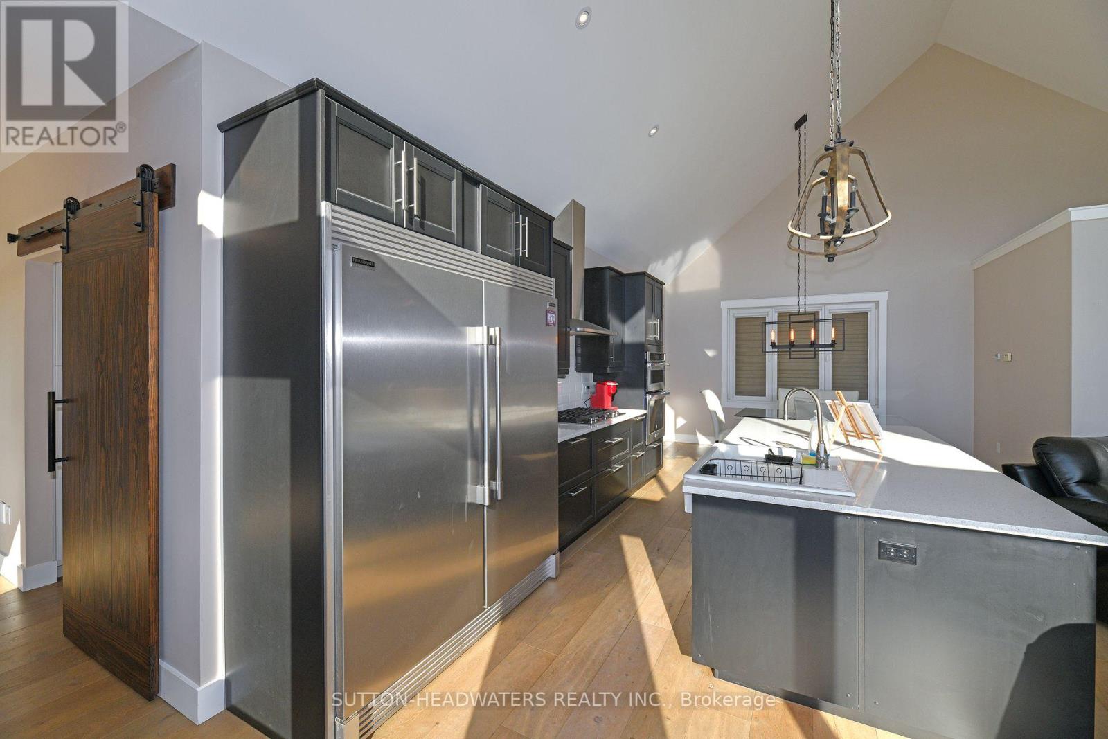374170 6th Line S, Amaranth, Ontario  L9W 0M6 - Photo 13 - X12430259