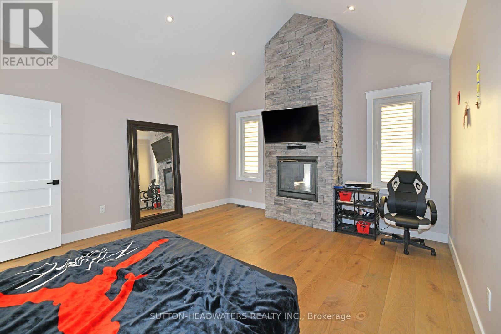 374170 6th Line S, Amaranth, Ontario  L9W 0M6 - Photo 21 - X12430259