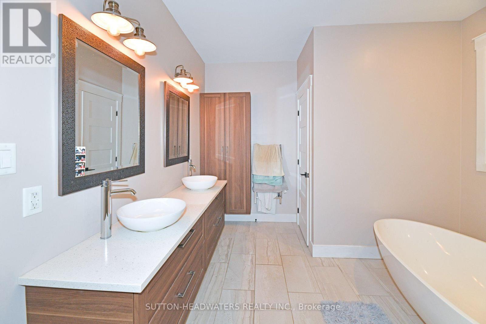 374170 6th Line S, Amaranth, Ontario  L9W 0M6 - Photo 23 - X12430259