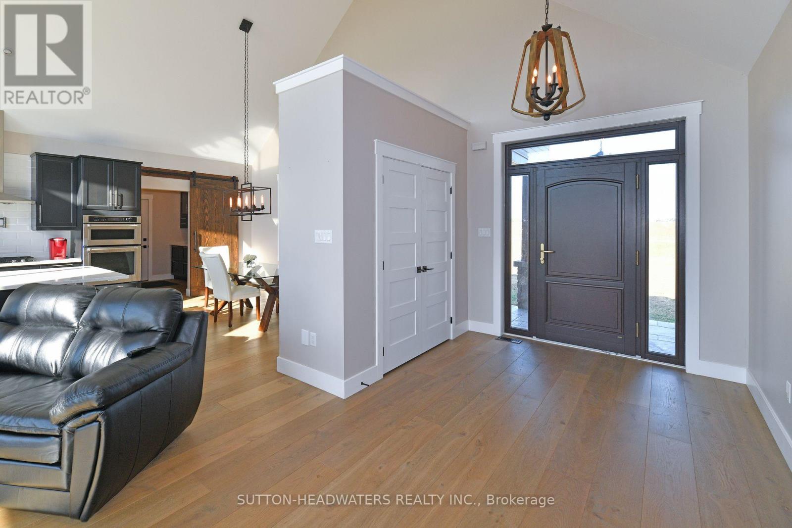 374170 6th Line S, Amaranth, Ontario  L9W 0M6 - Photo 4 - X12430259