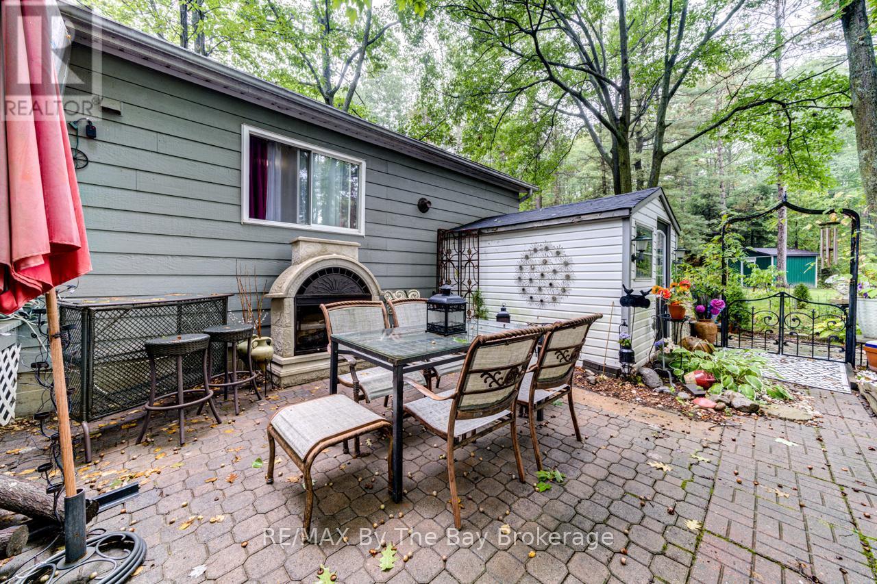 9 Allen Drive N, Wasaga Beach, Ontario  L9Z 1K5 - Photo 34 - S12426181