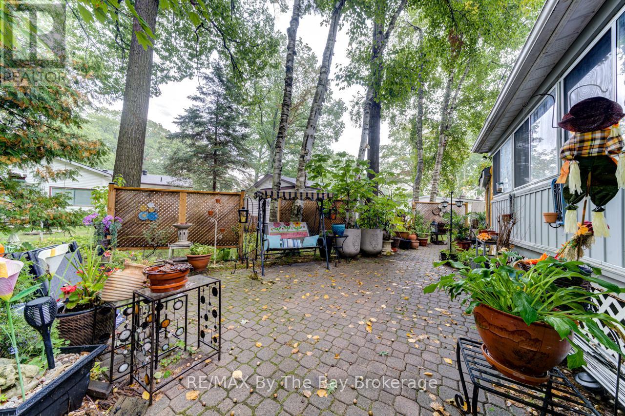 9 Allen Drive N, Wasaga Beach, Ontario  L9Z 1K5 - Photo 31 - S12426181