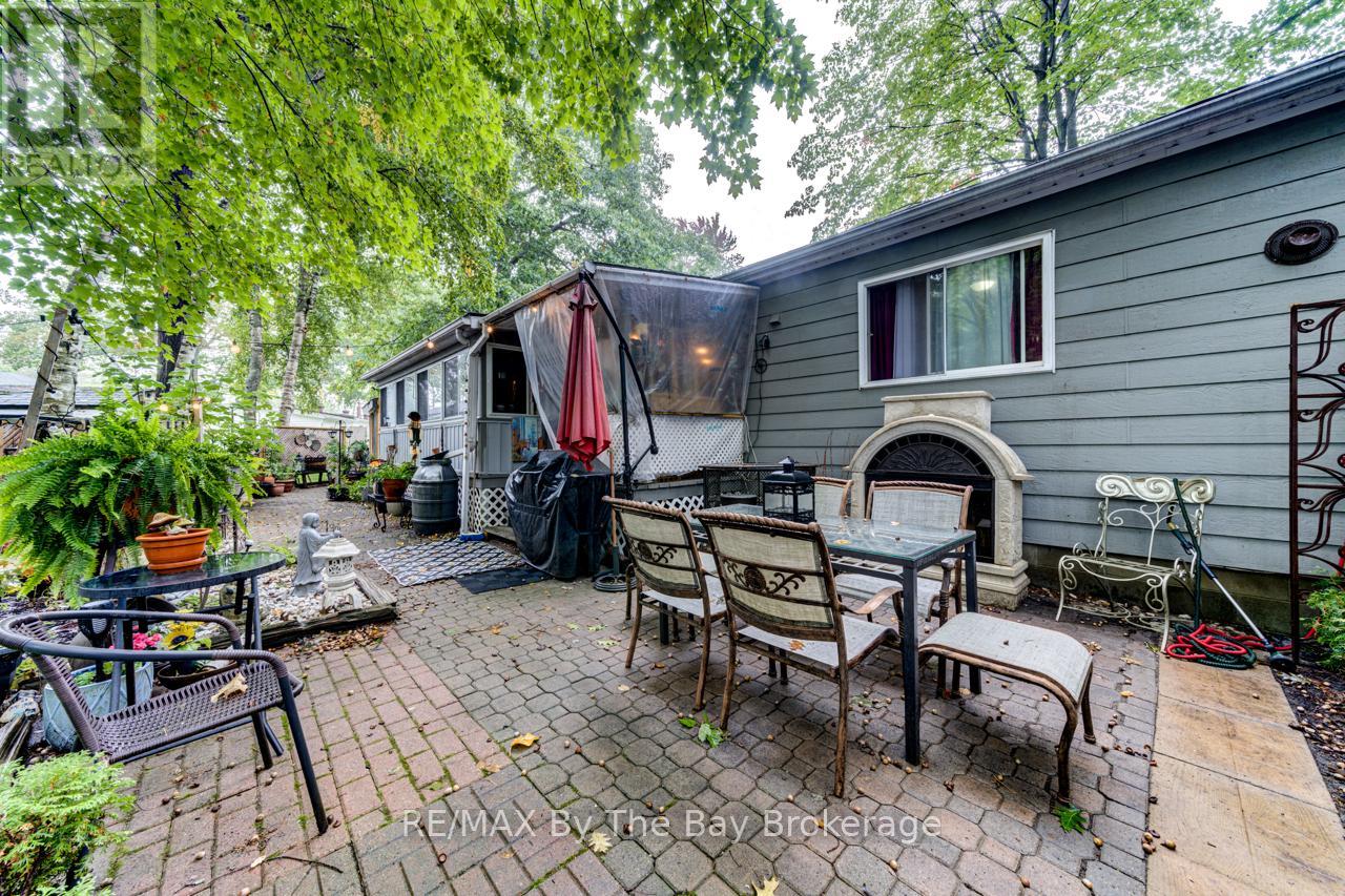 9 Allen Drive N, Wasaga Beach, Ontario  L9Z 1K5 - Photo 36 - S12426181