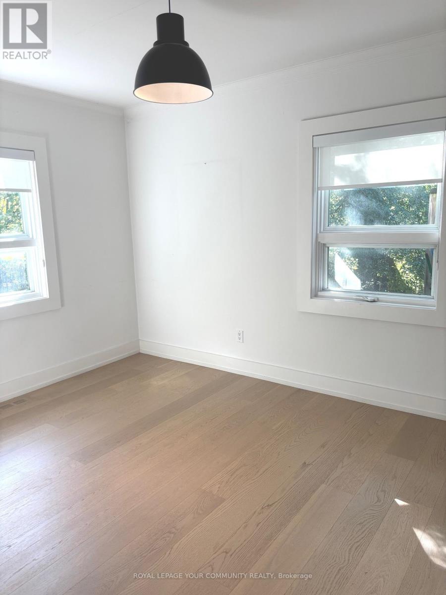 495 St Germain Avenue, Toronto, Ontario  M5M 1X3 - Photo 6 - C12423481