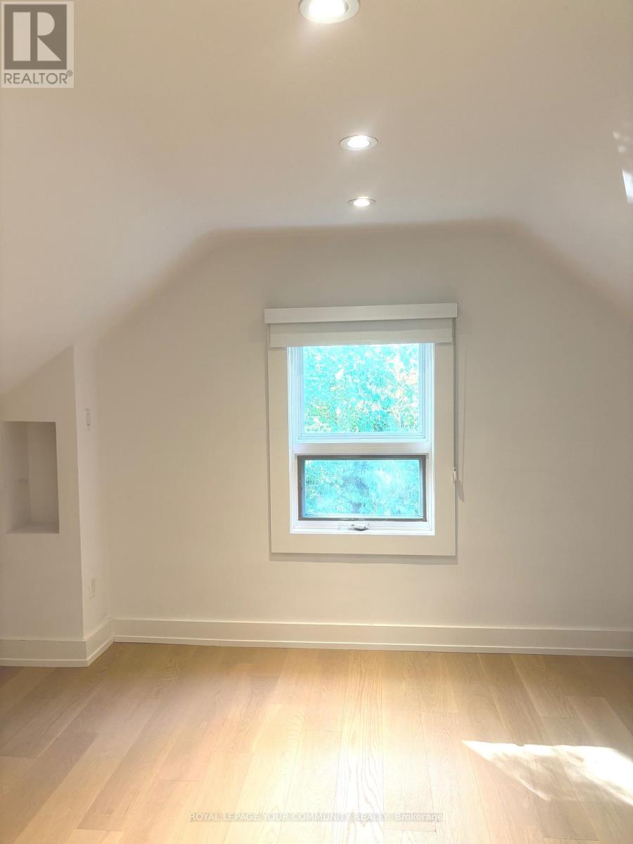 495 St Germain Avenue, Toronto, Ontario  M5M 1X3 - Photo 11 - C12423481